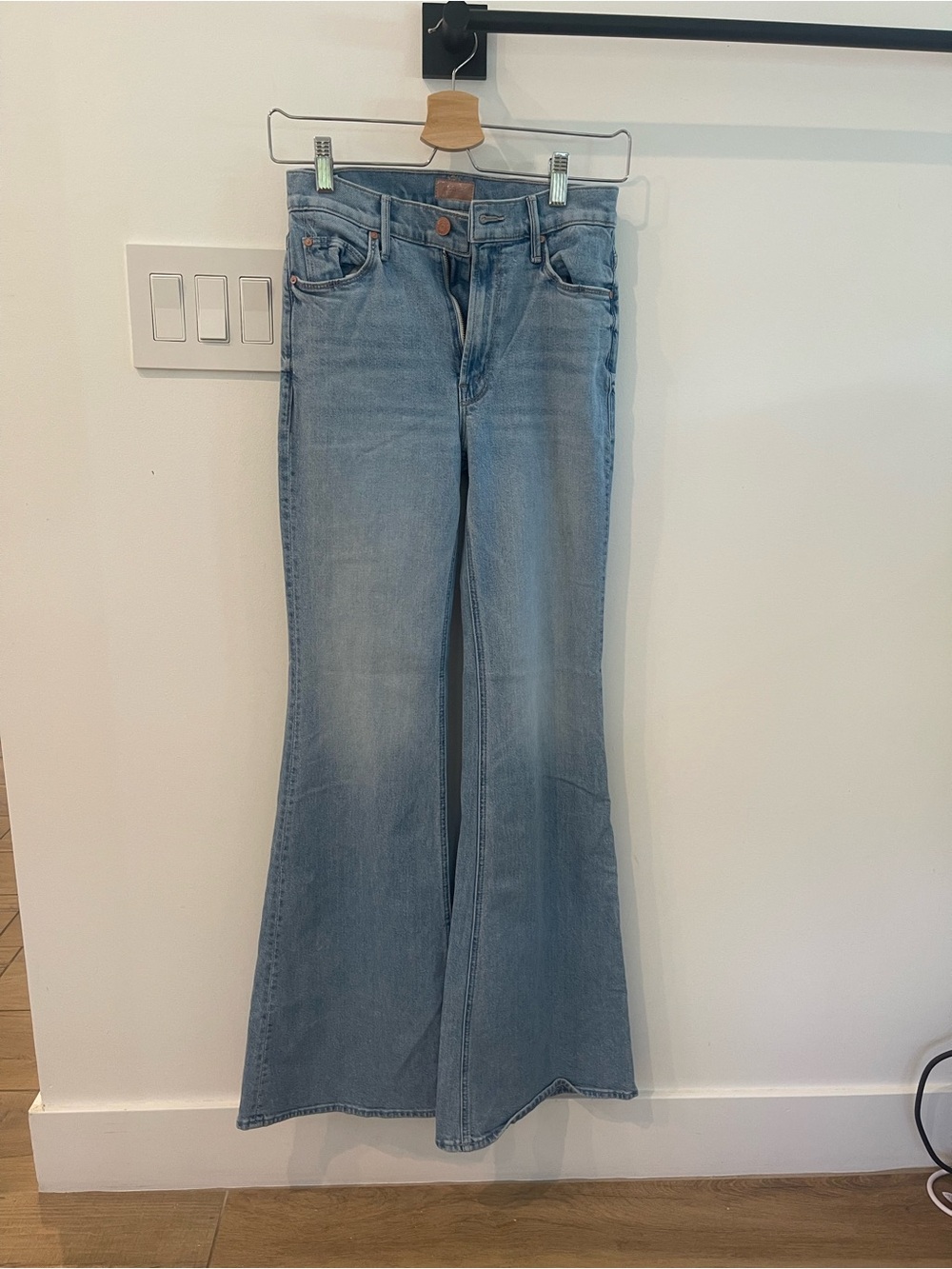 MOTHER The Doozy Mid Rise Flare Jeans - Picture 3 of 6